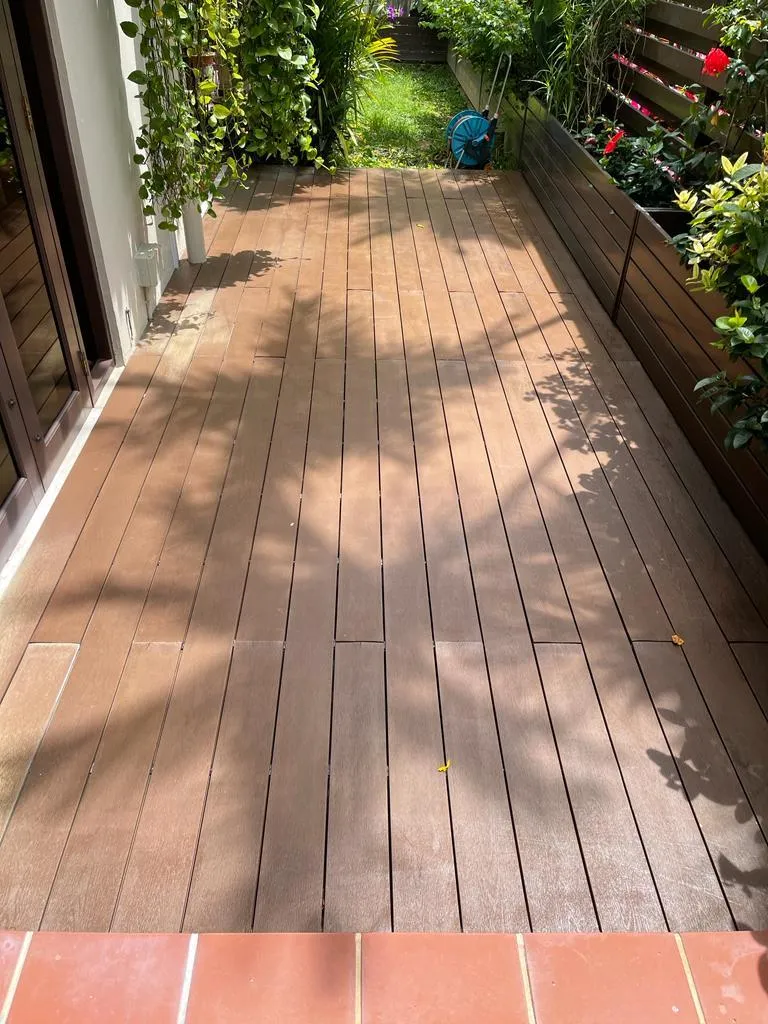 SparkleTuff anti-slip wood solution - any wood can keep that wet look for many years